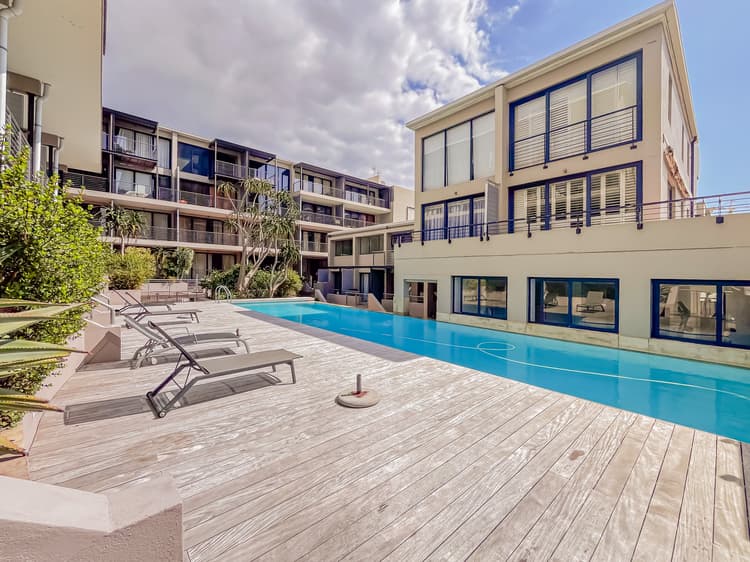 Main property image