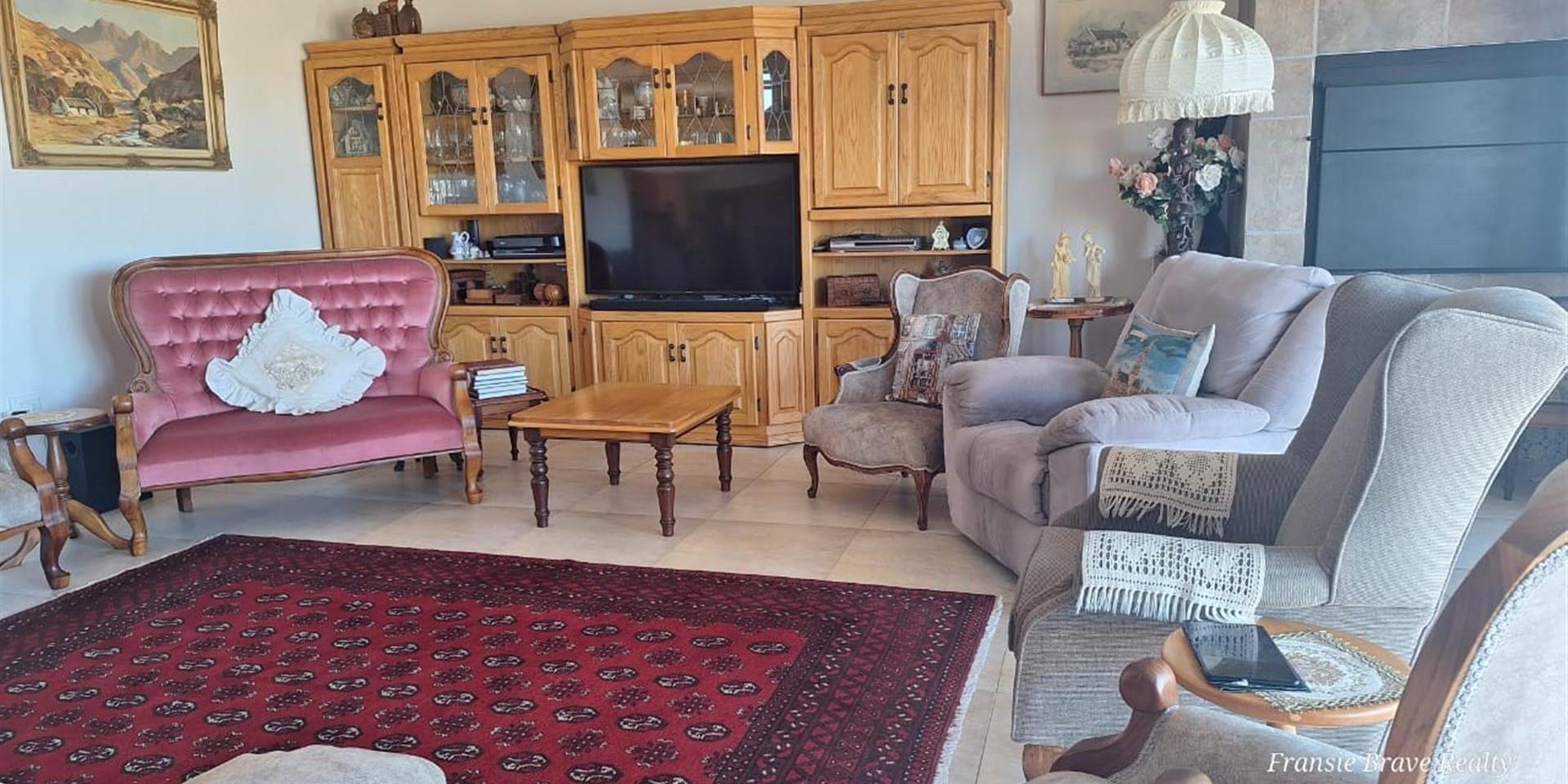 Image 4 of 6