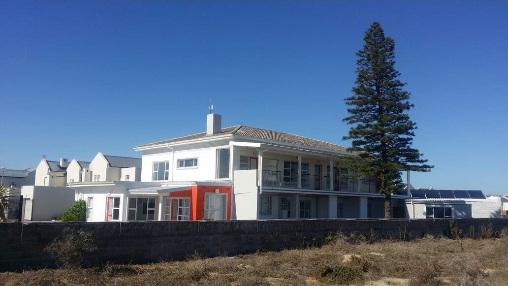 Image 4 of 6