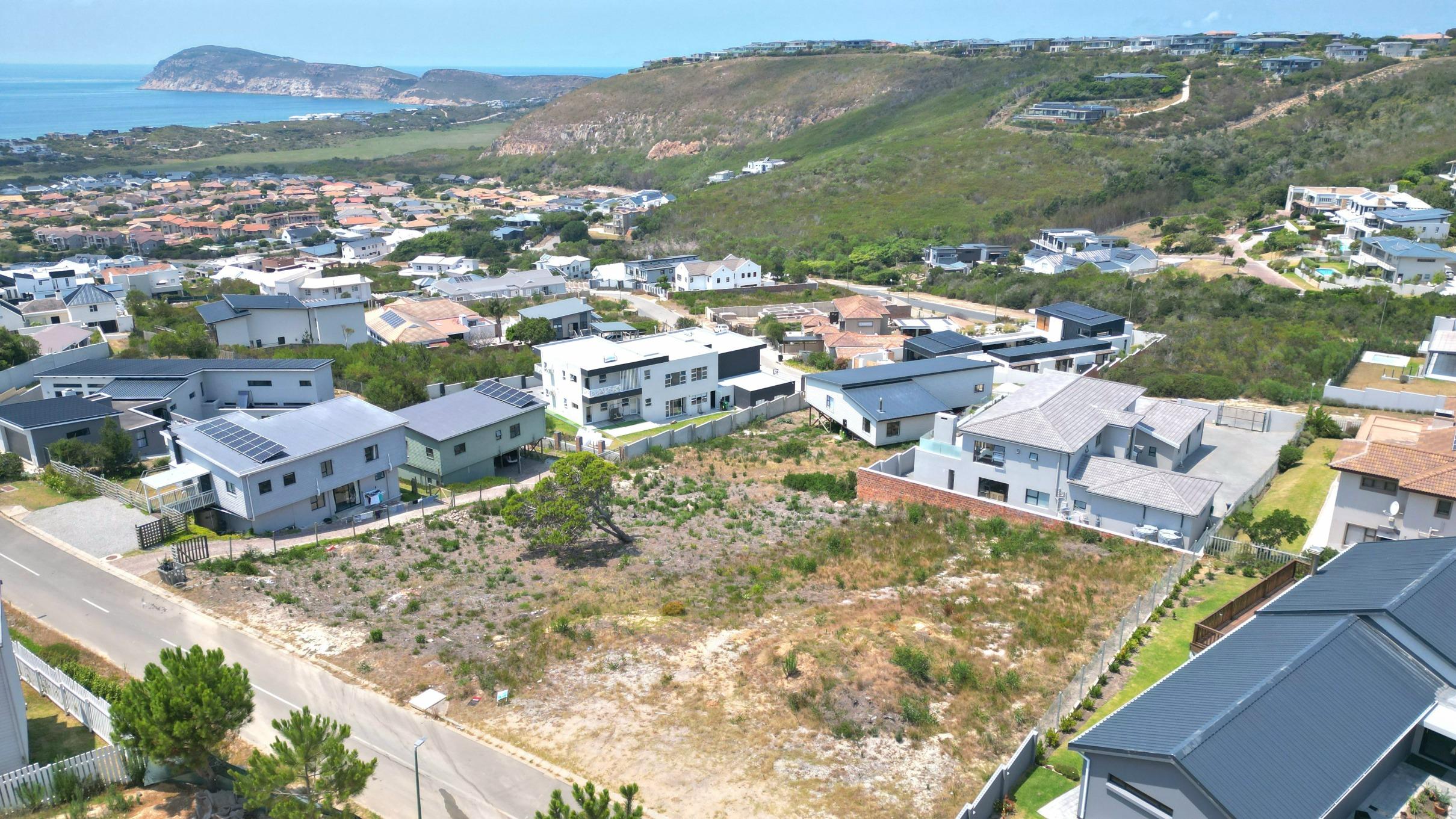 Image 2 of 6