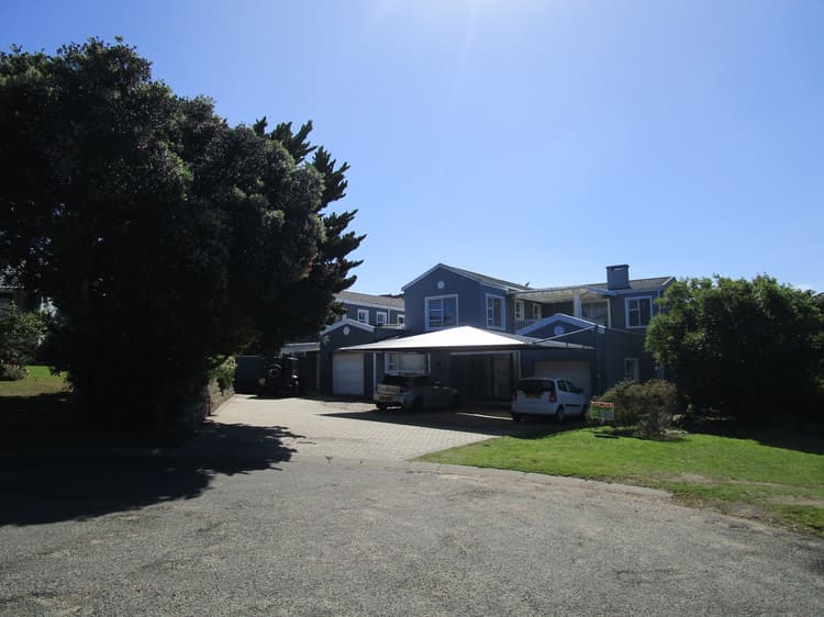 Main property image