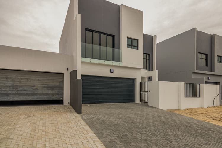 Main property image