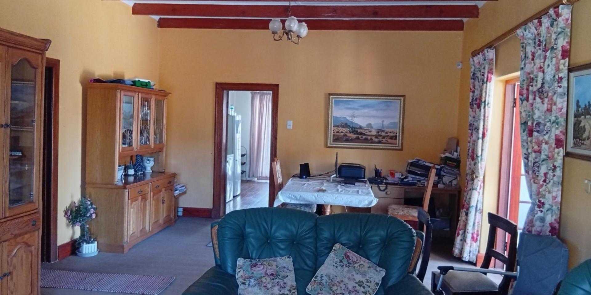 Image 3 of 6