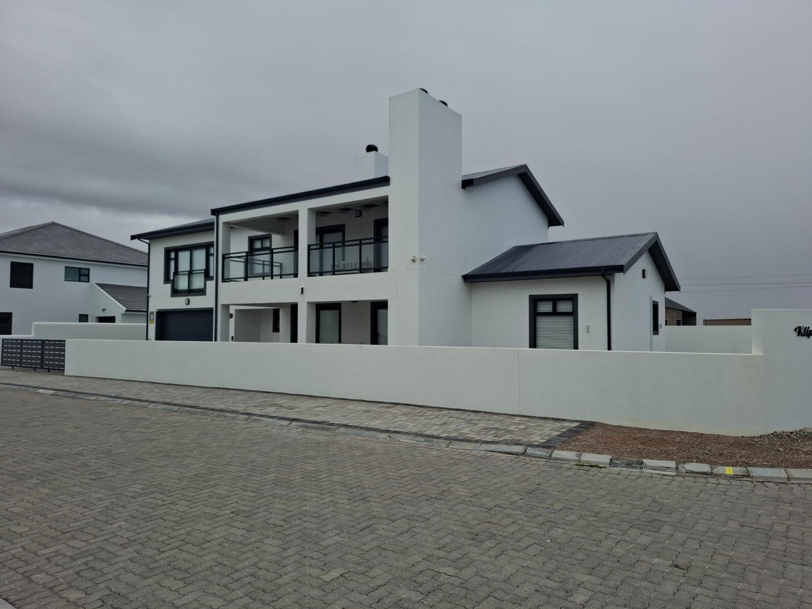 Image 2 of 6