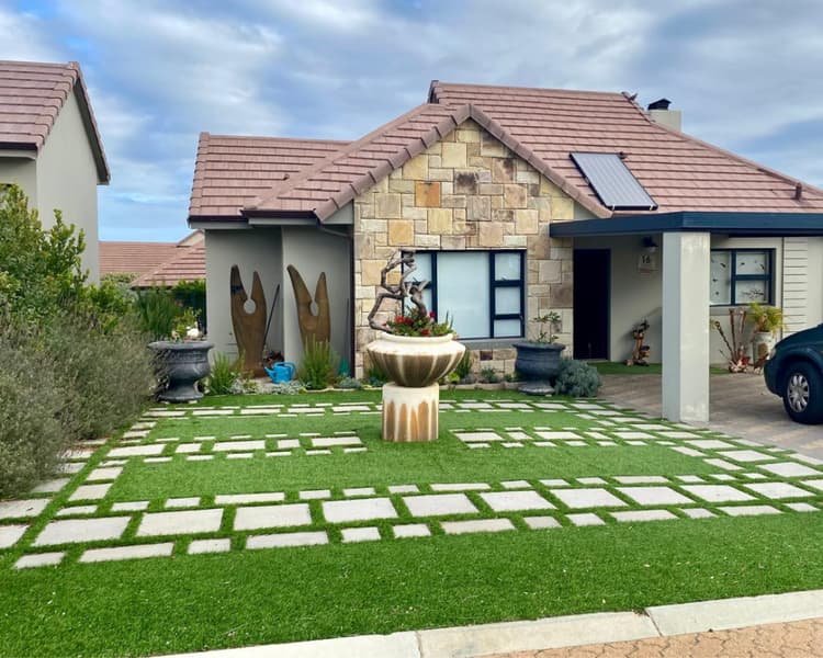Main property image