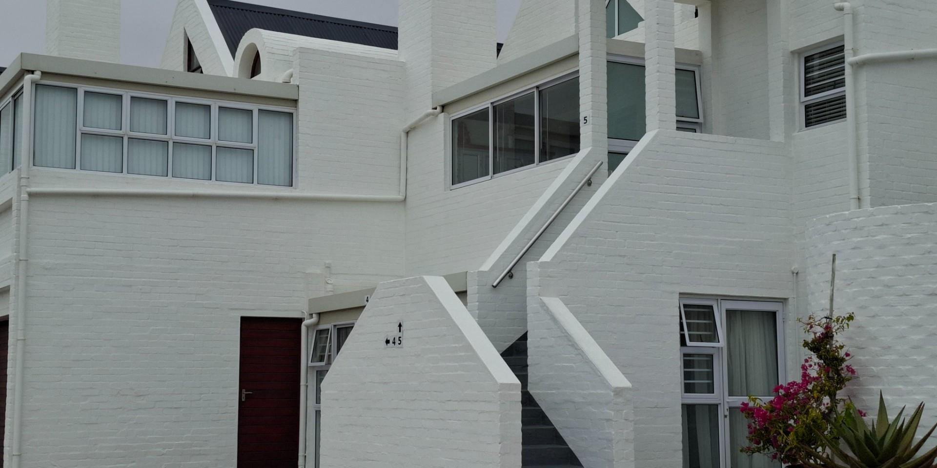 Image 2 of 6