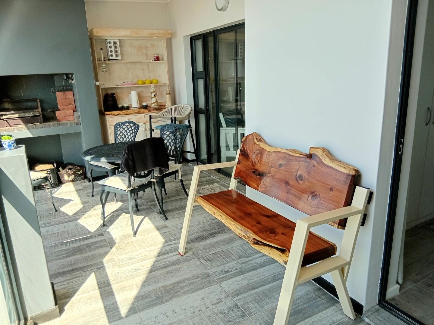 Image 2 of 6