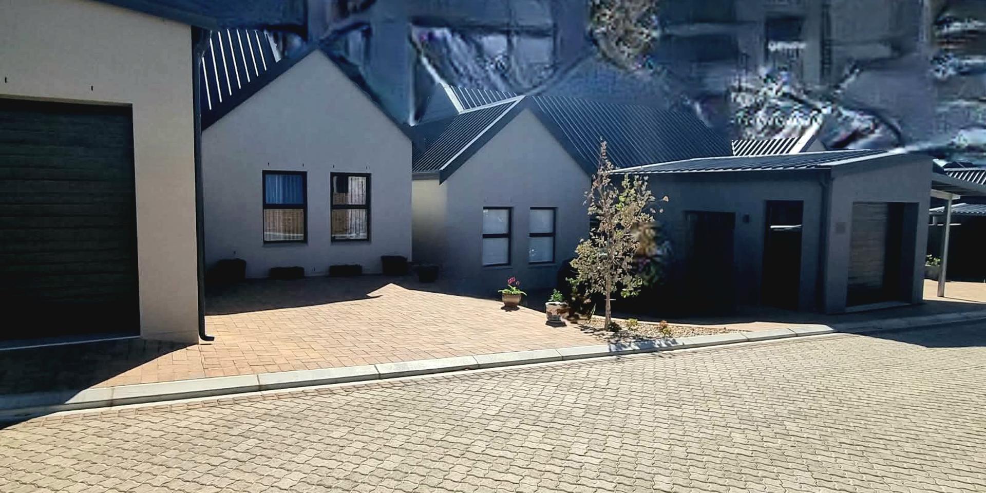 Image 2 of 6