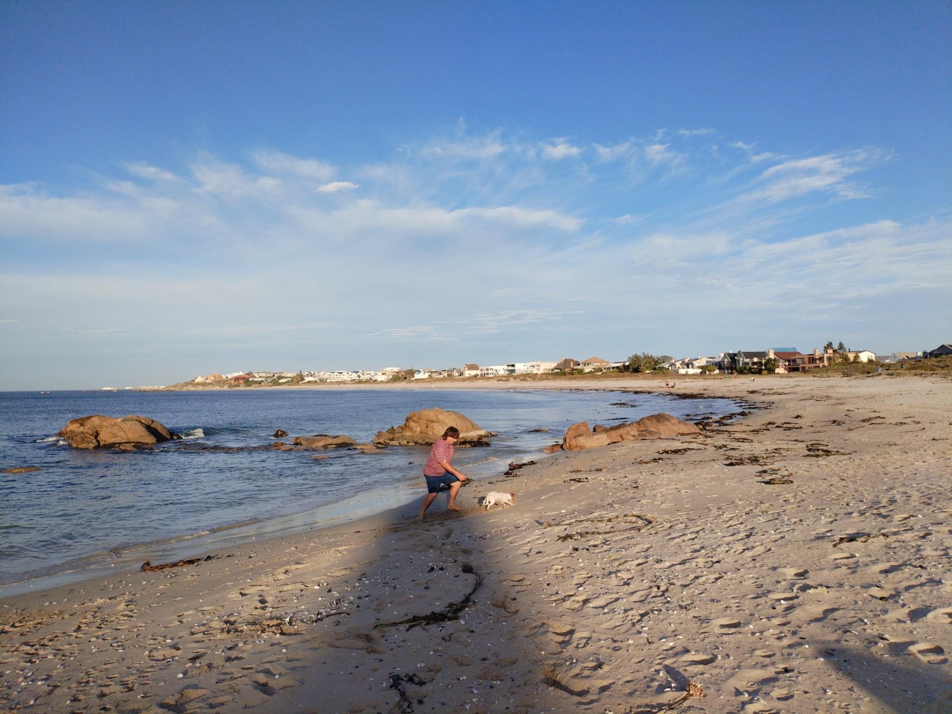 Image 2 of 6