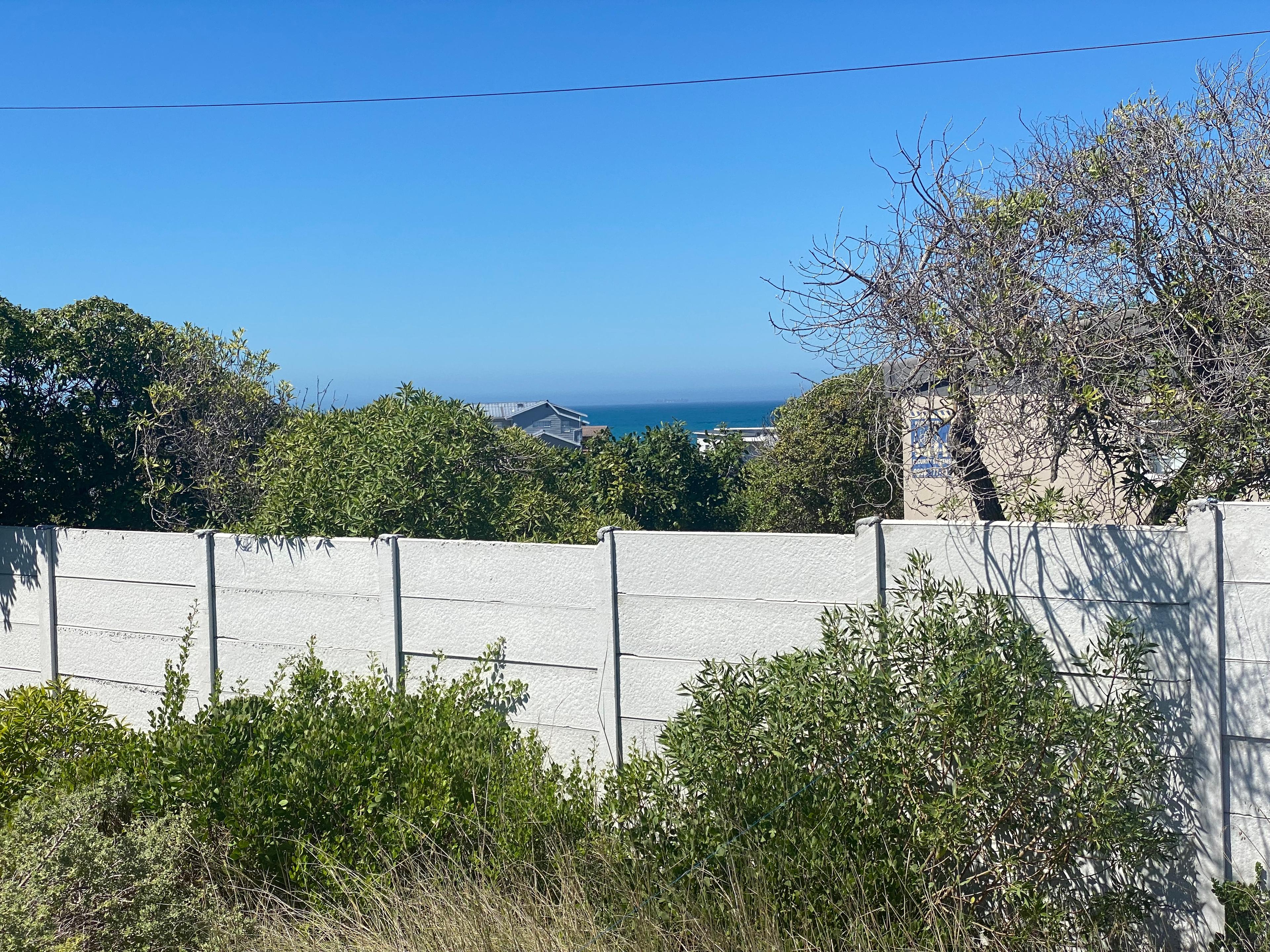 Image 4 of 6