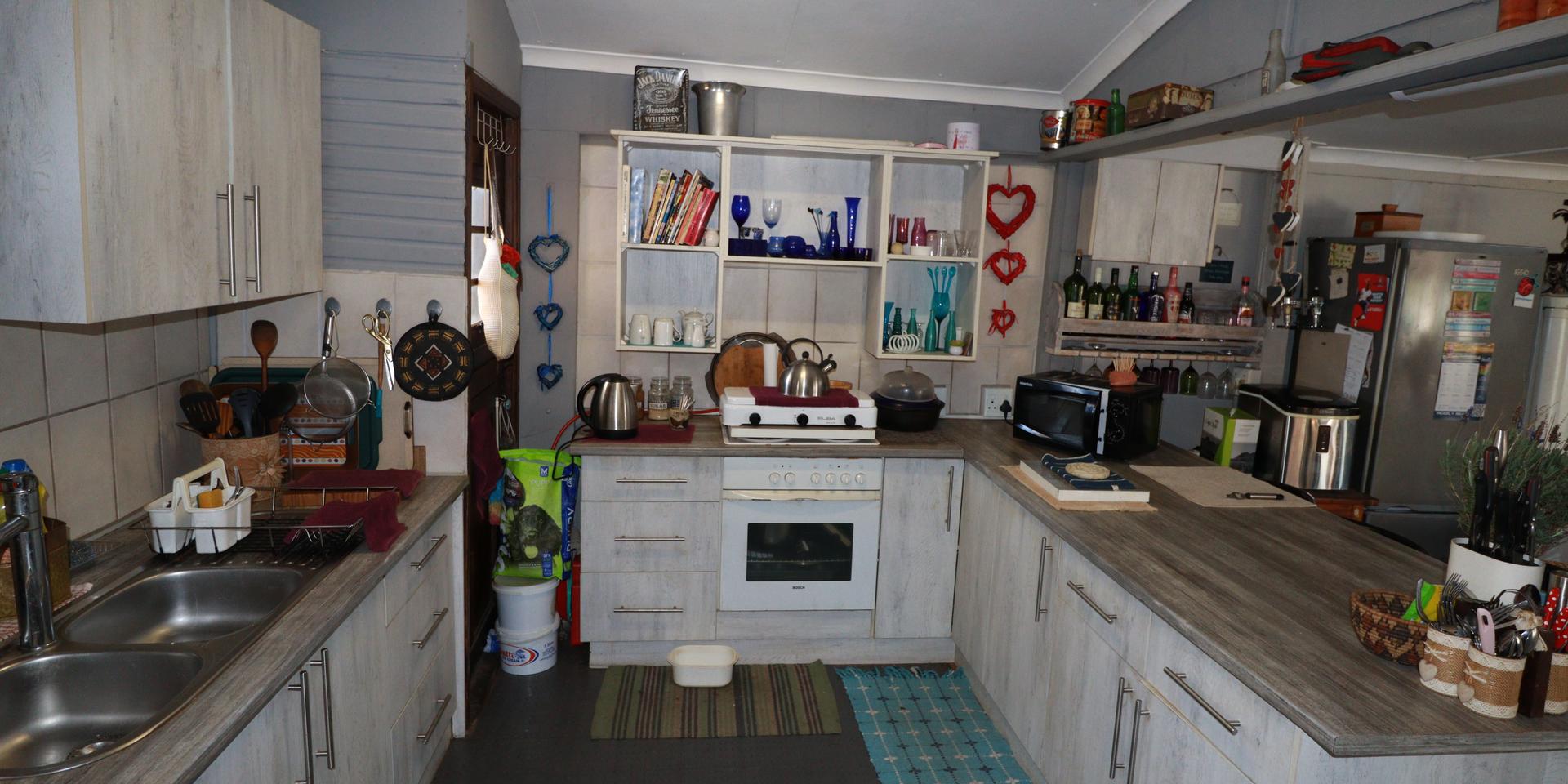 Image 5 of 6