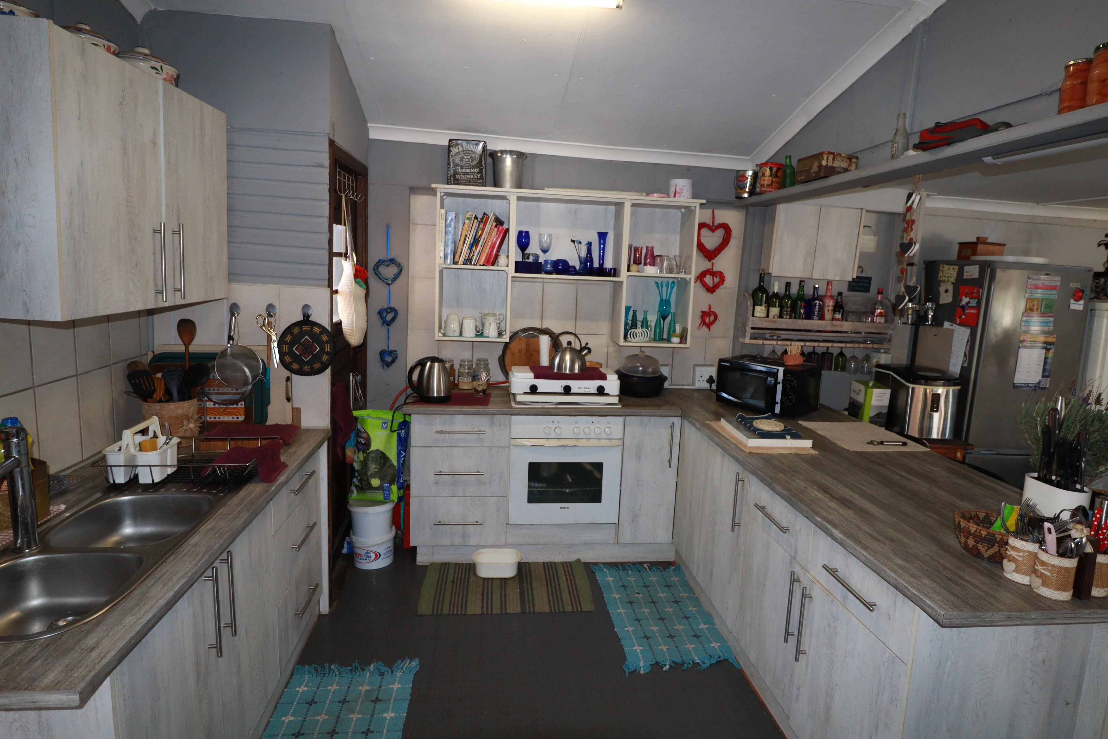 Image 5 of 6