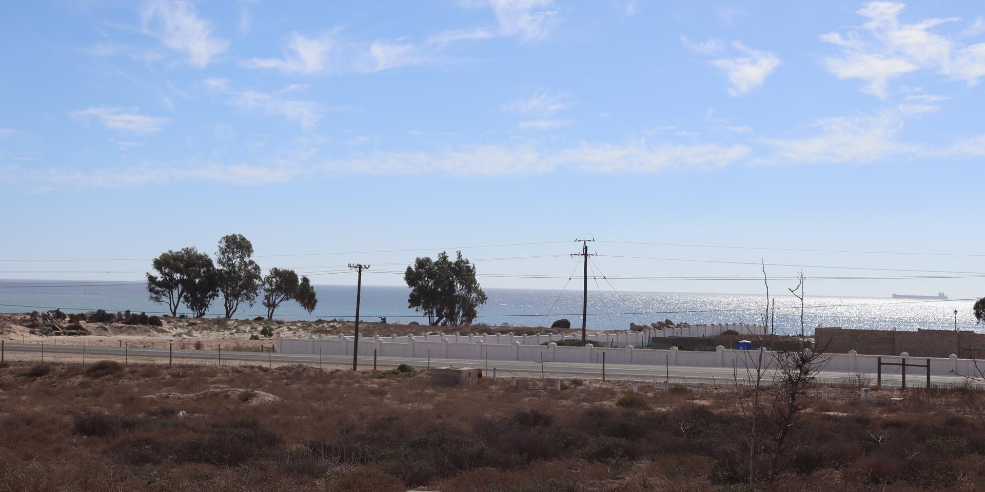 Image 3 of 6