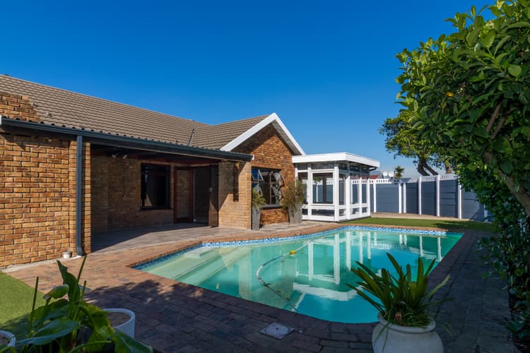 Main property image