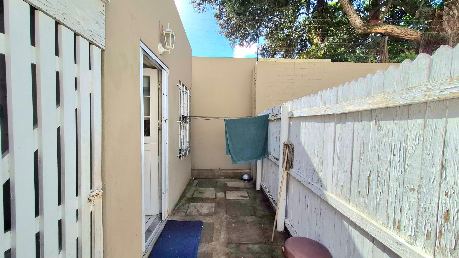 Image 2 of 6