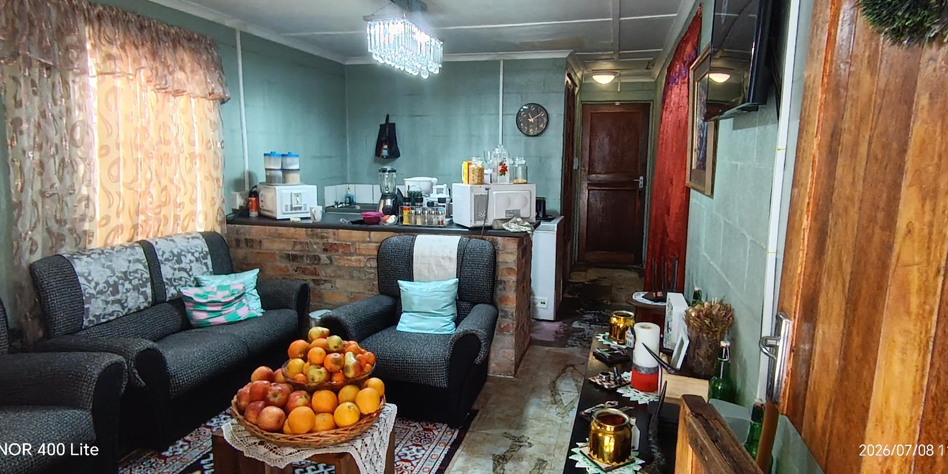 Image 4 of 6