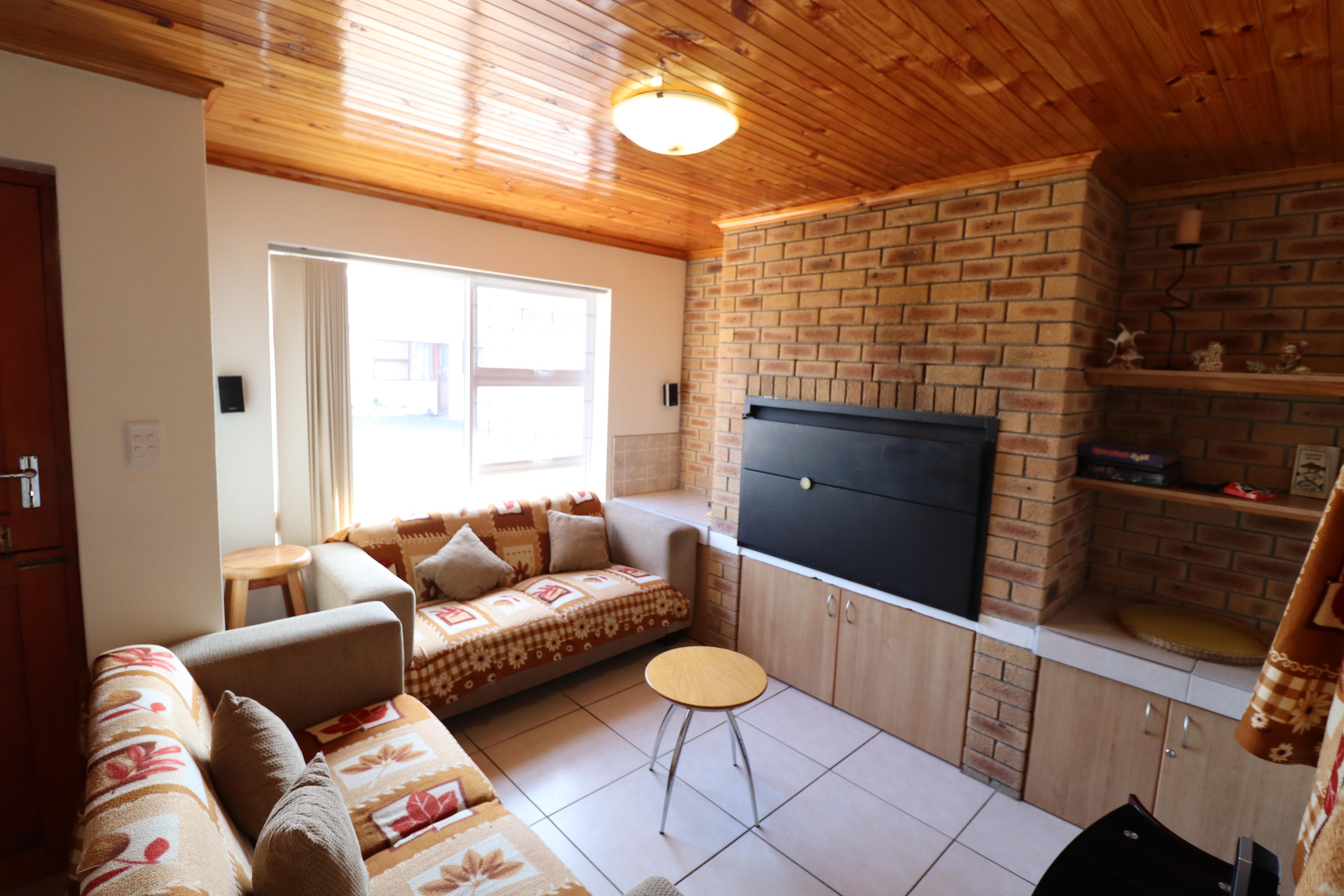 Image 4 of 6