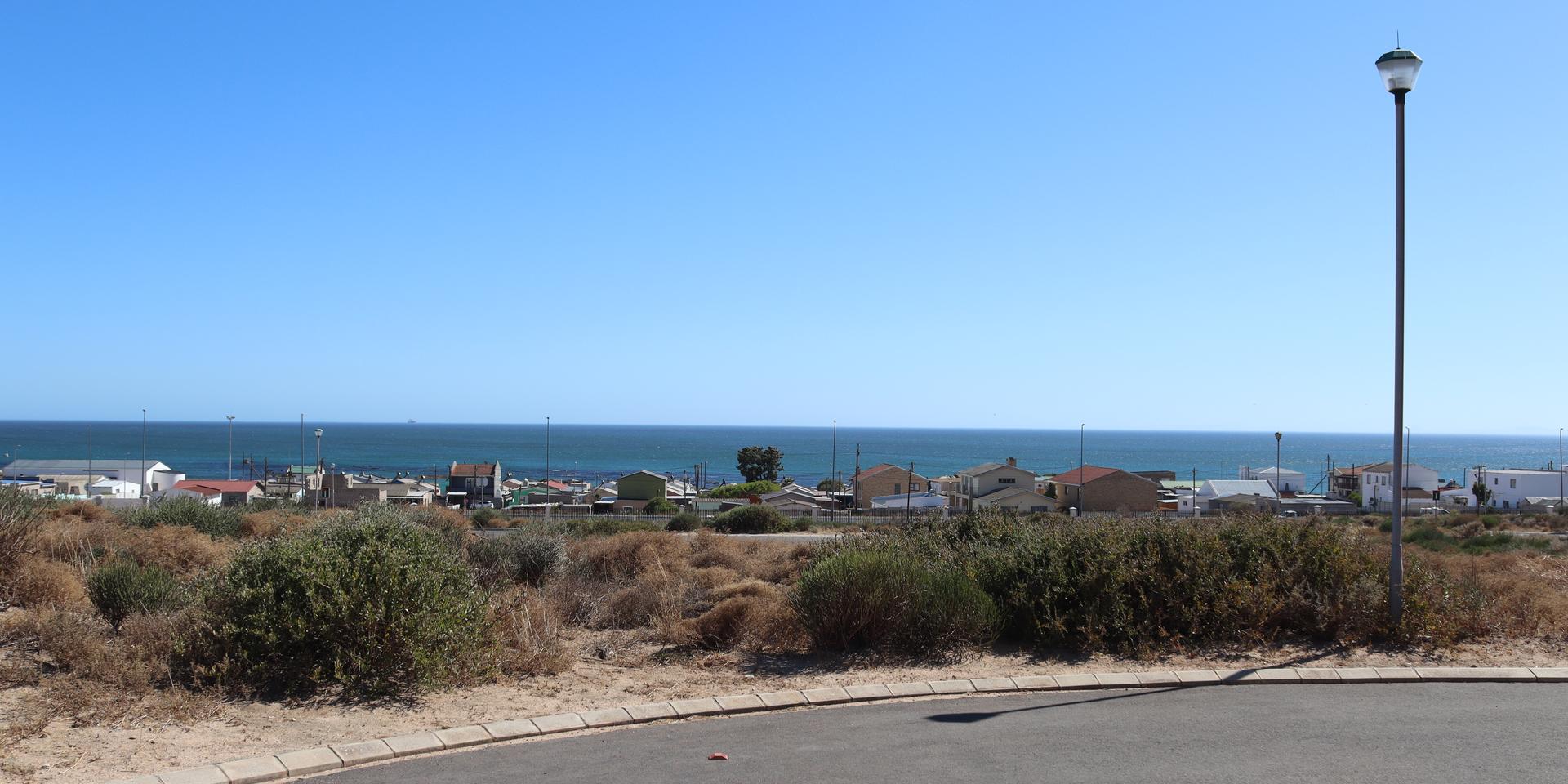 Image 4 of 6