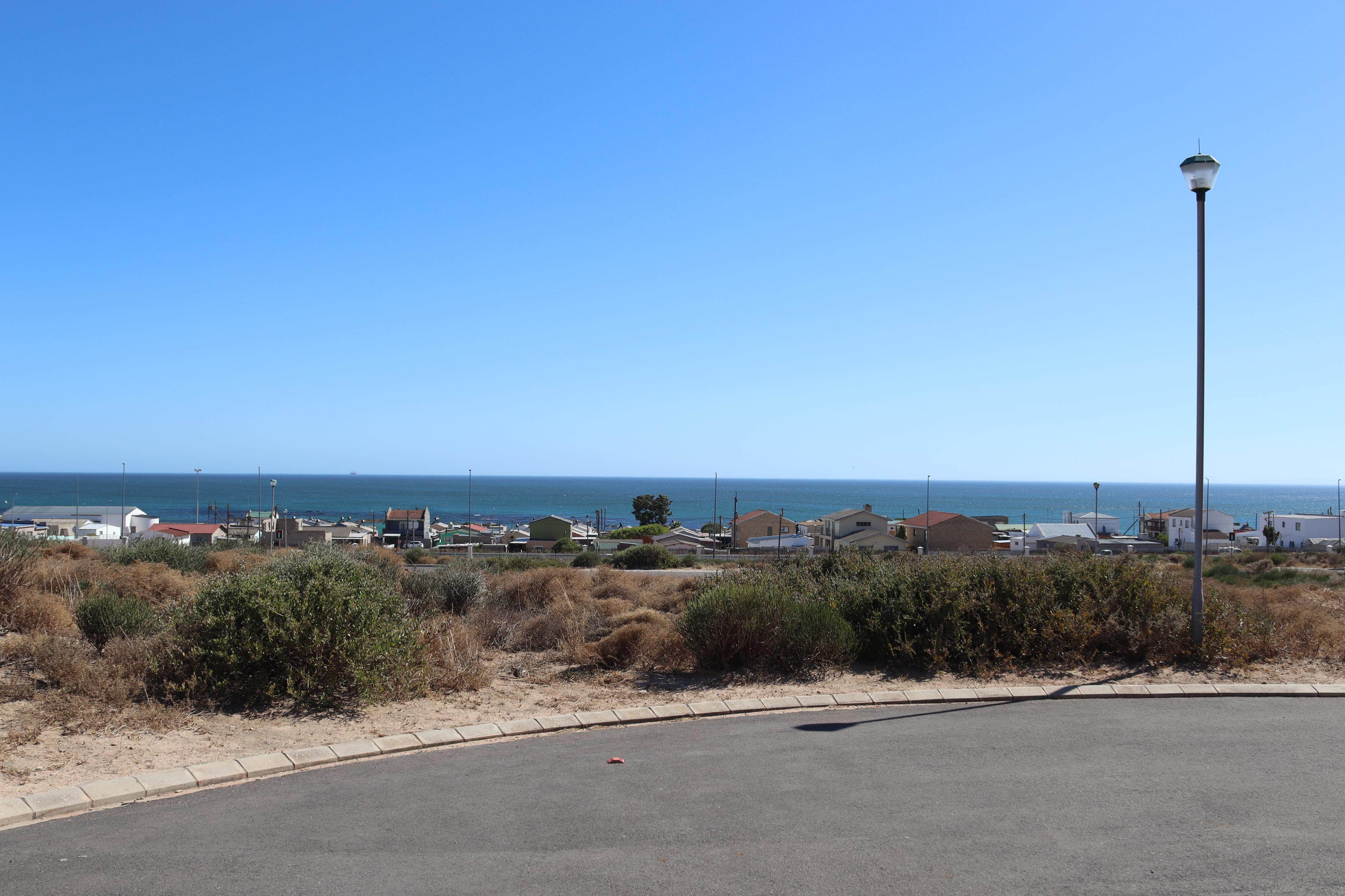 Image 4 of 6