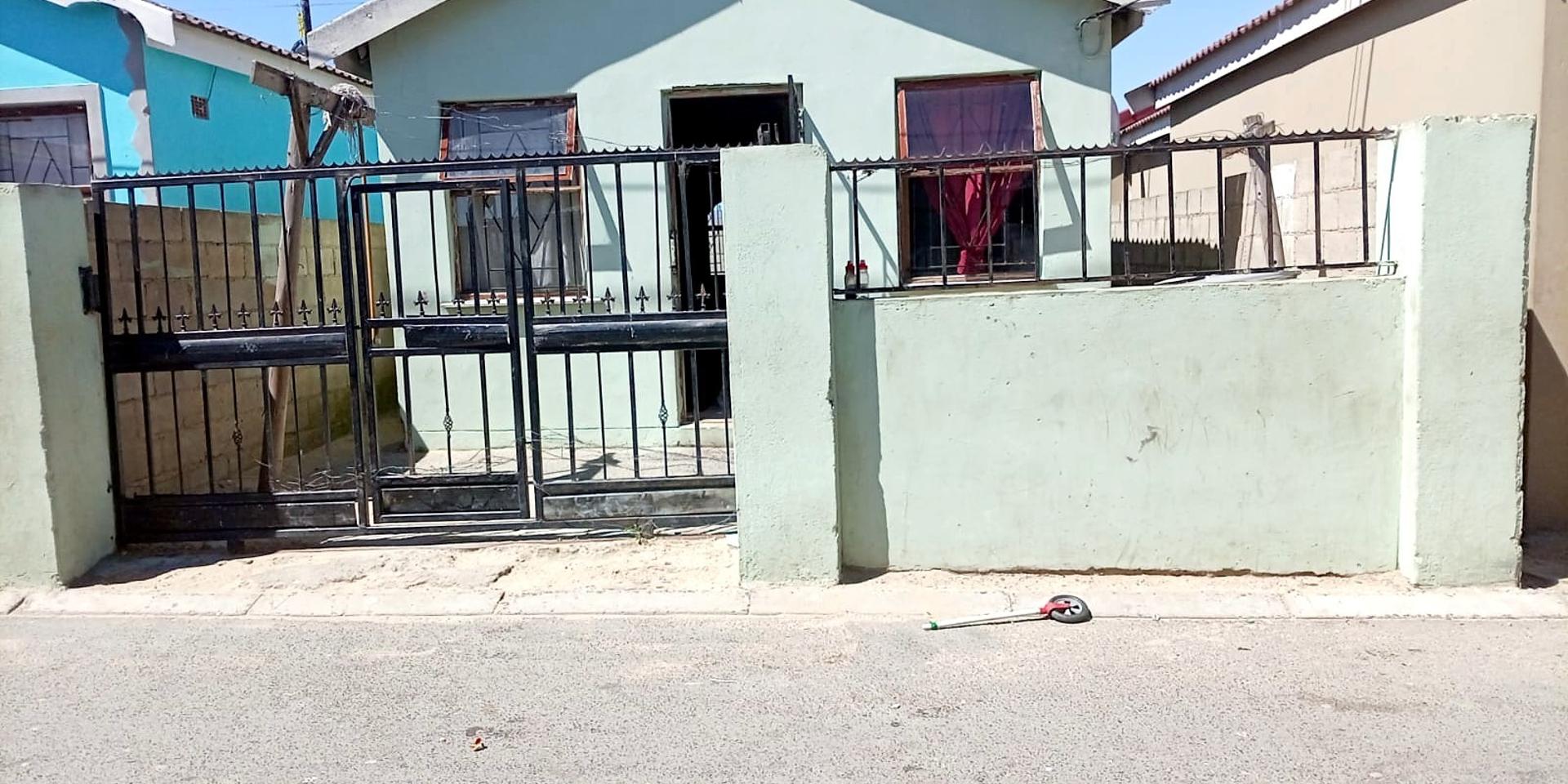Image 1 of 6