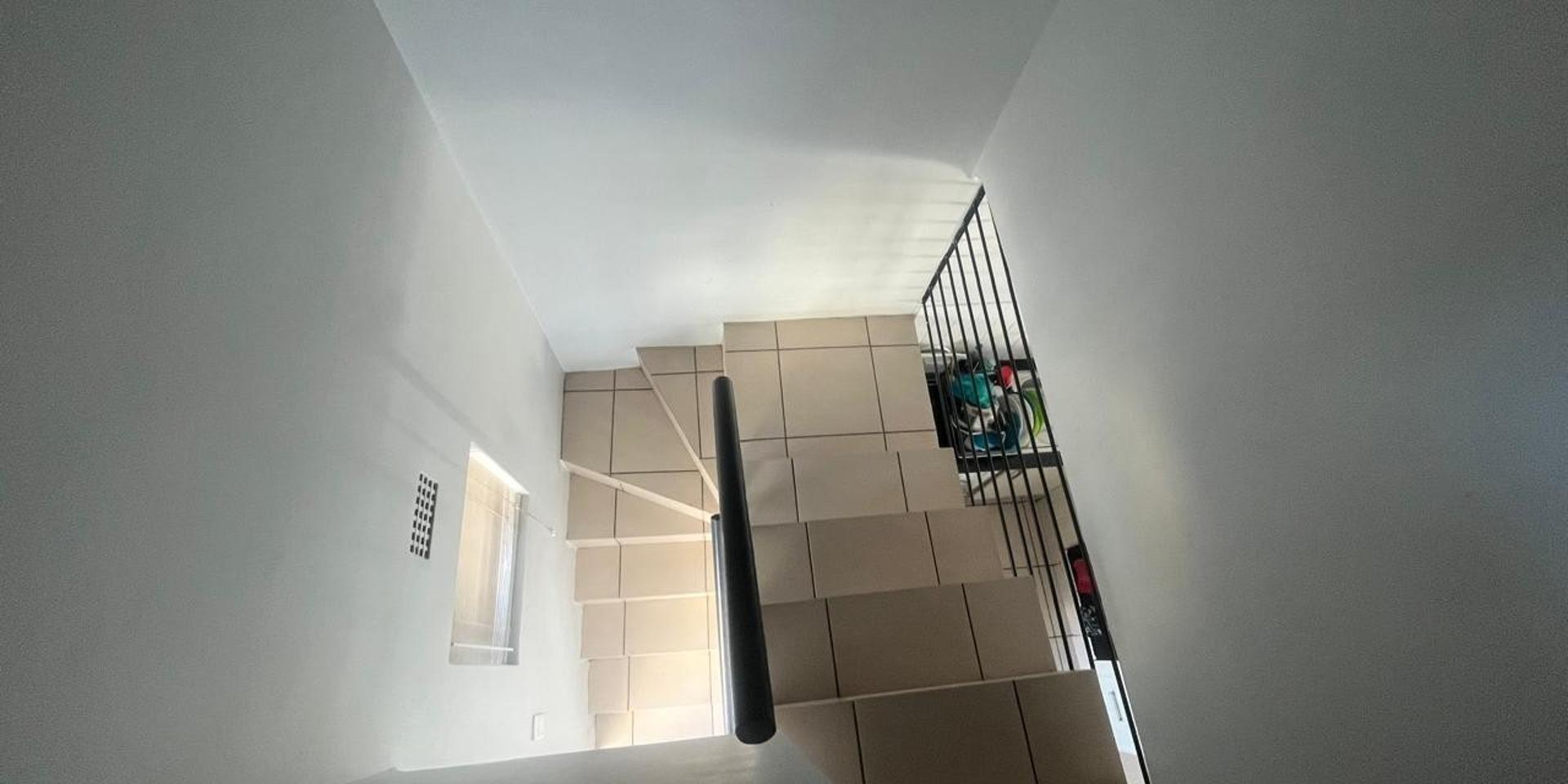 Image 5 of 6
