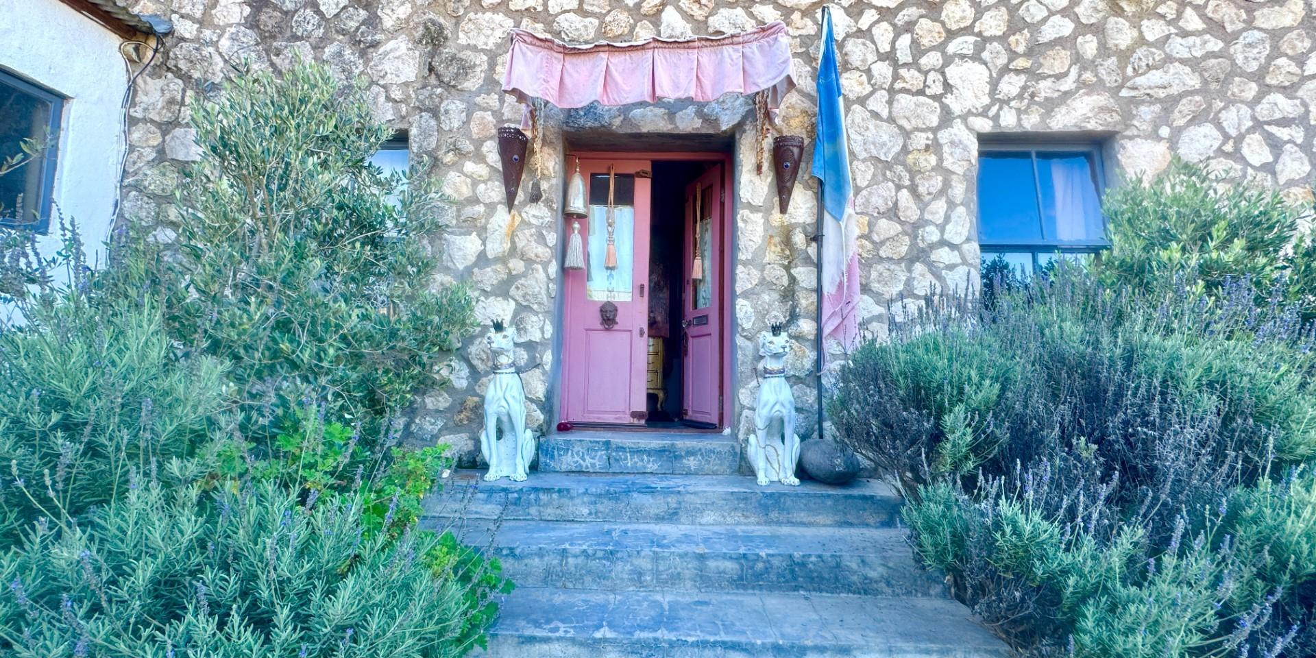 Image 1 of 6