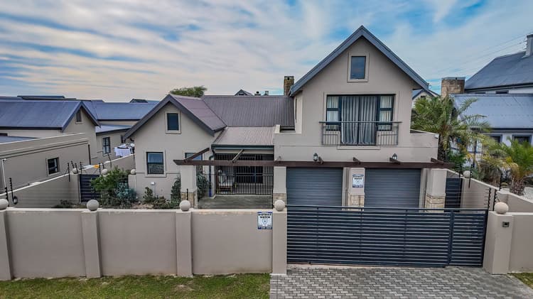 Main property image