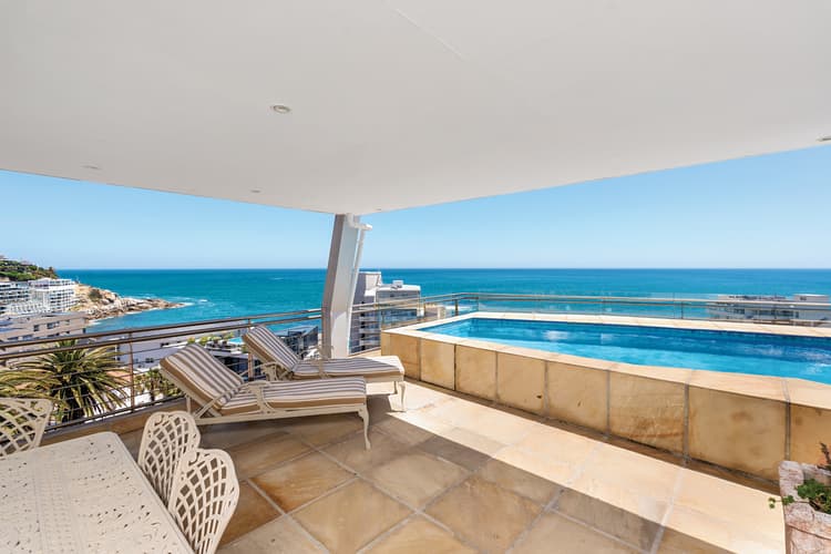 Main property image
