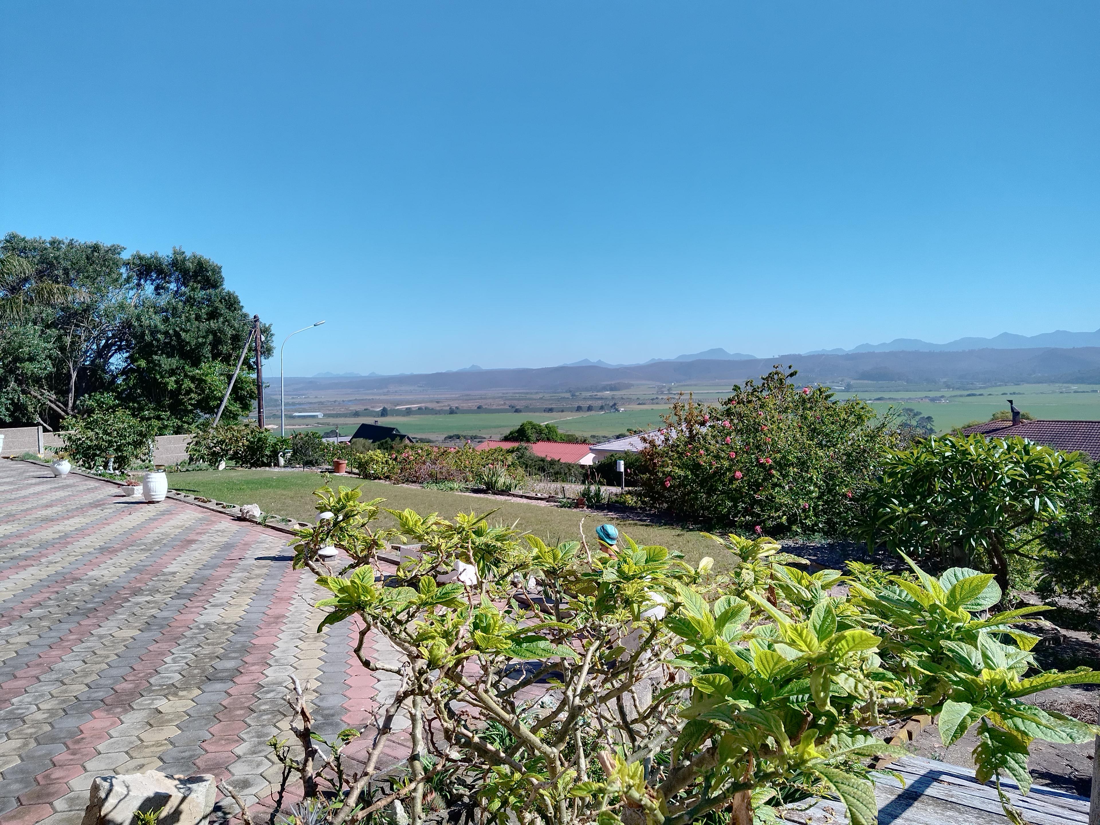 Image 2 of 6