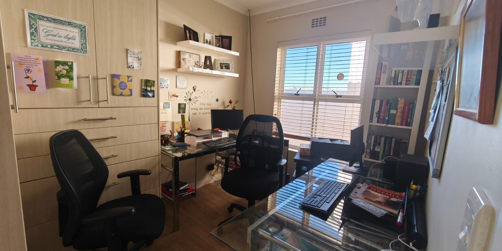 Image 5 of 6