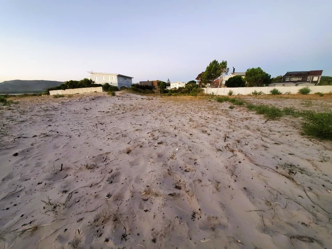 Image 2 of 6