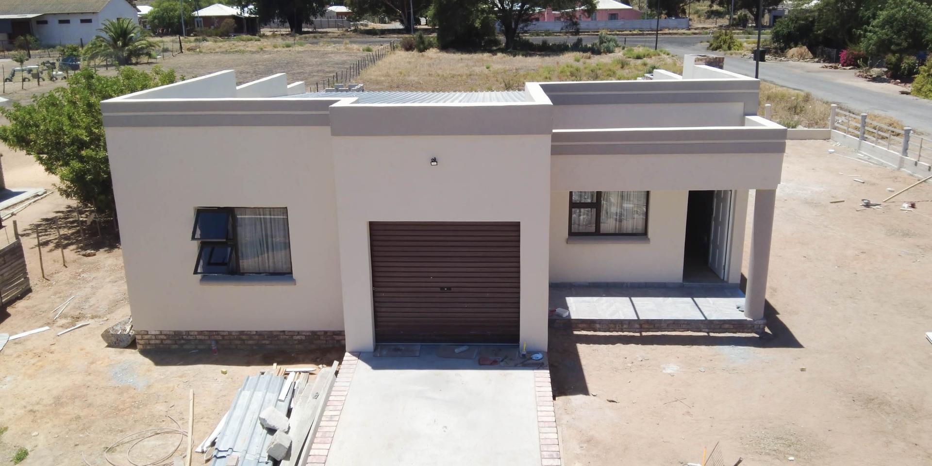 Image 2 of 6