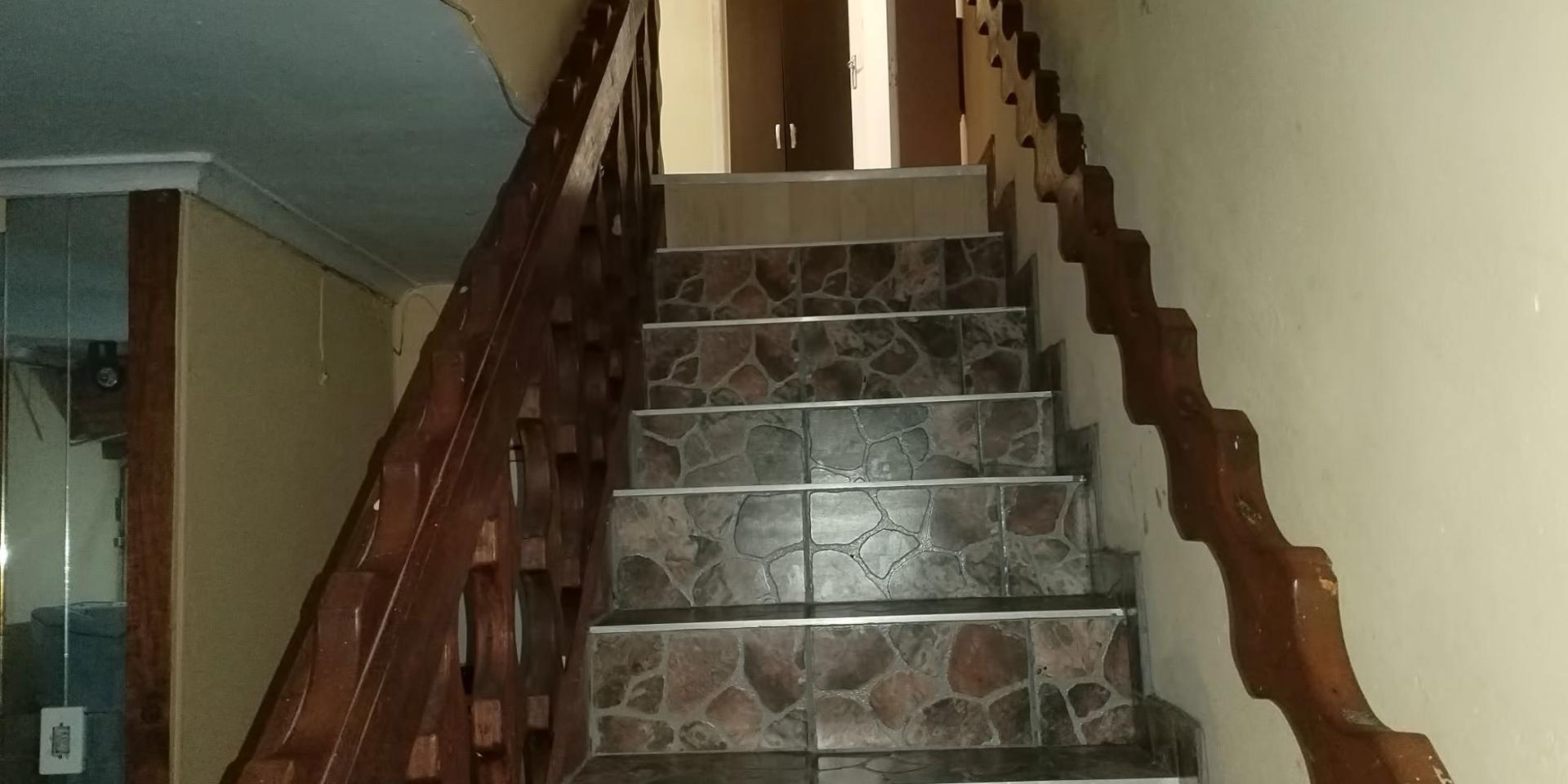 Image 5 of 6