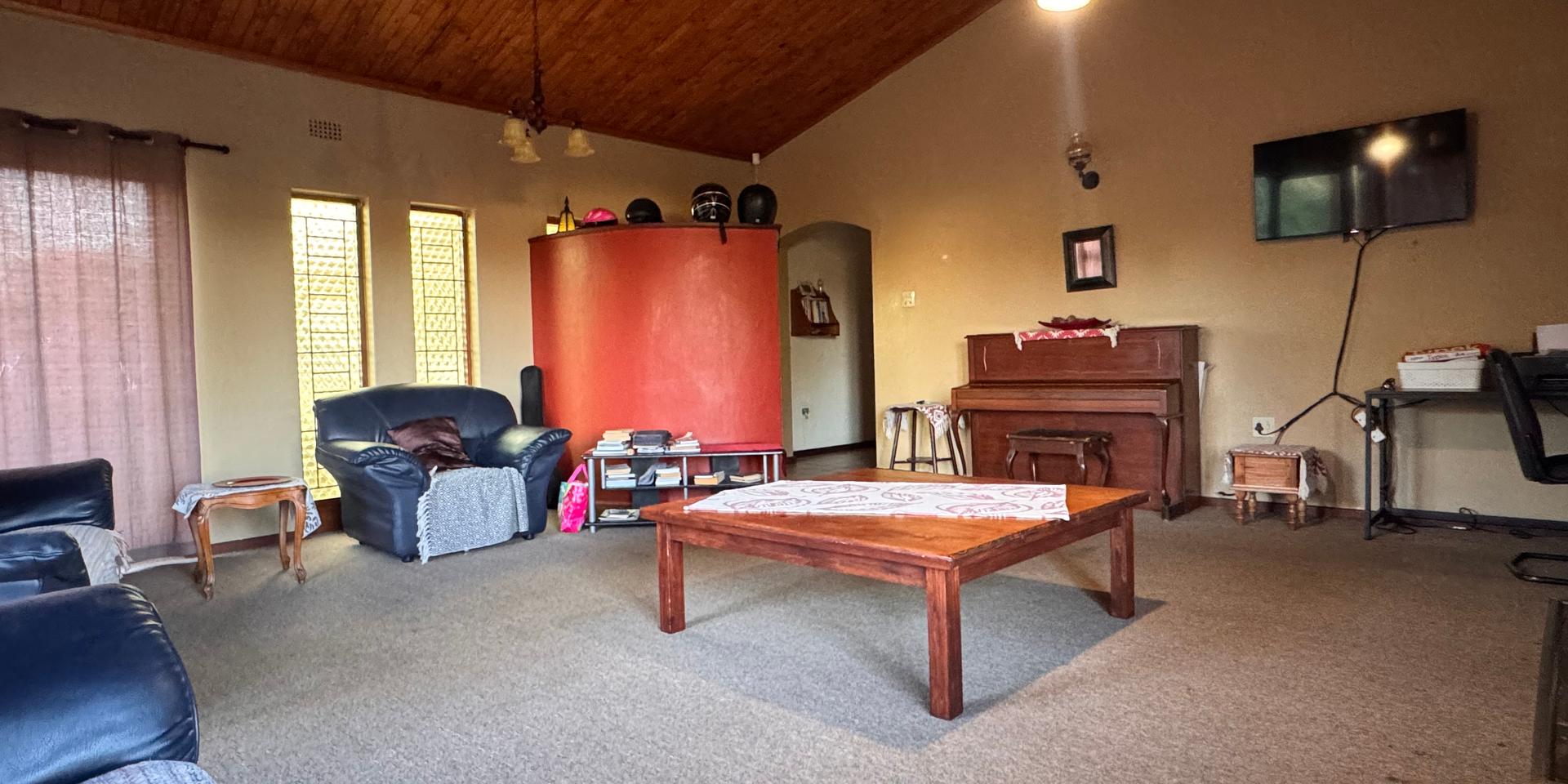Image 4 of 6