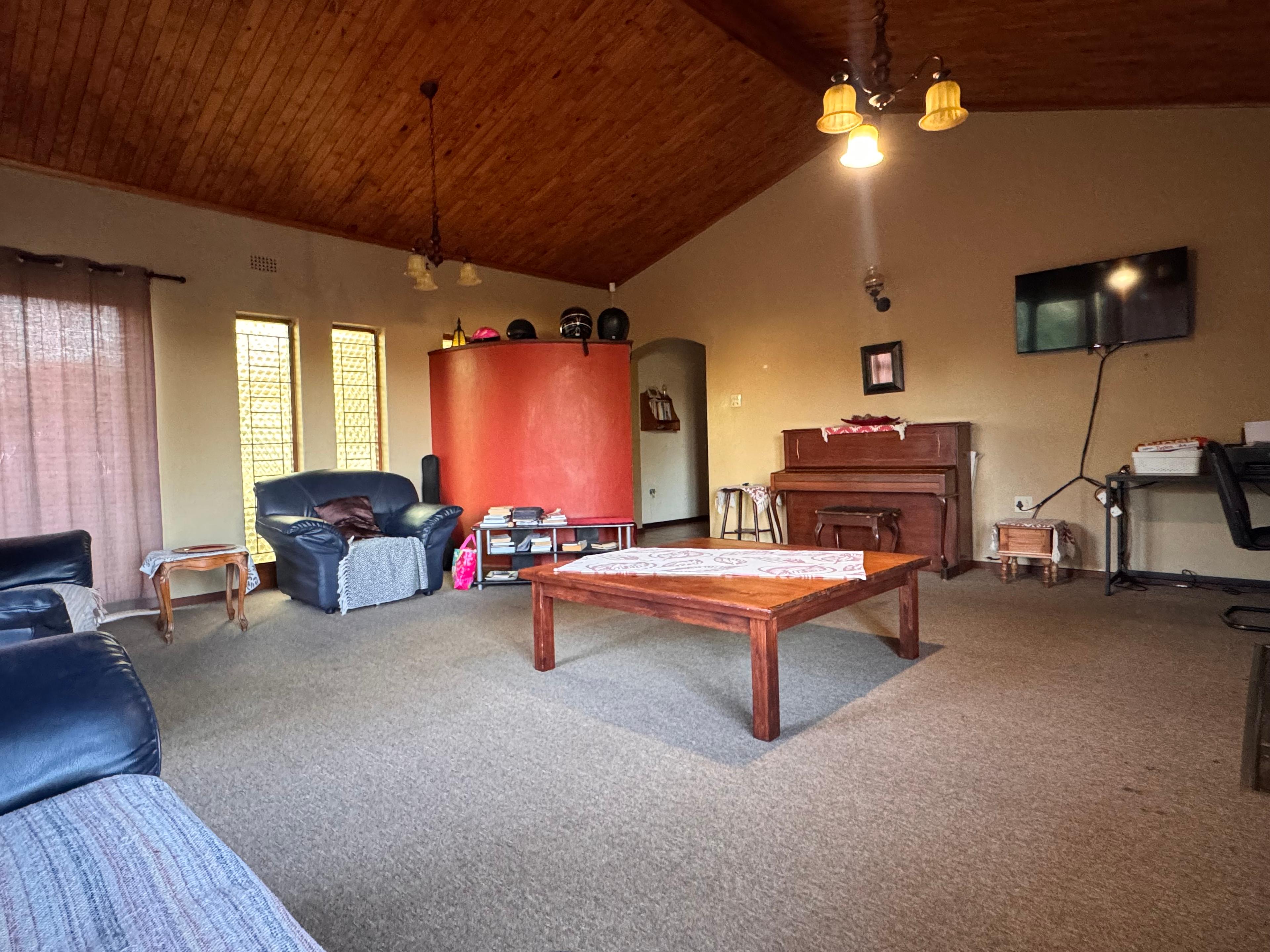 Image 4 of 6