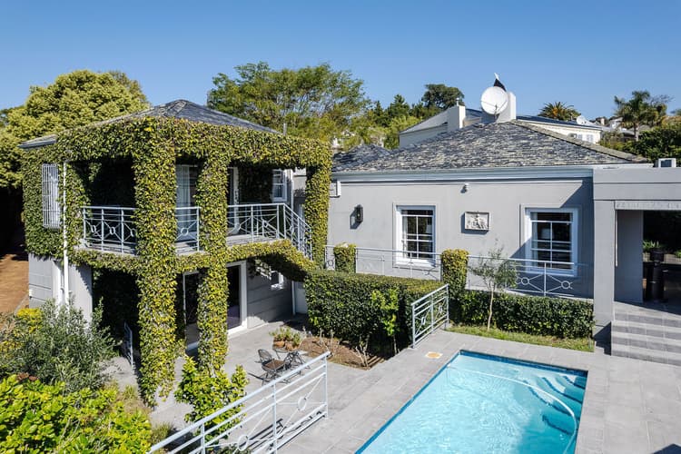 Main property image