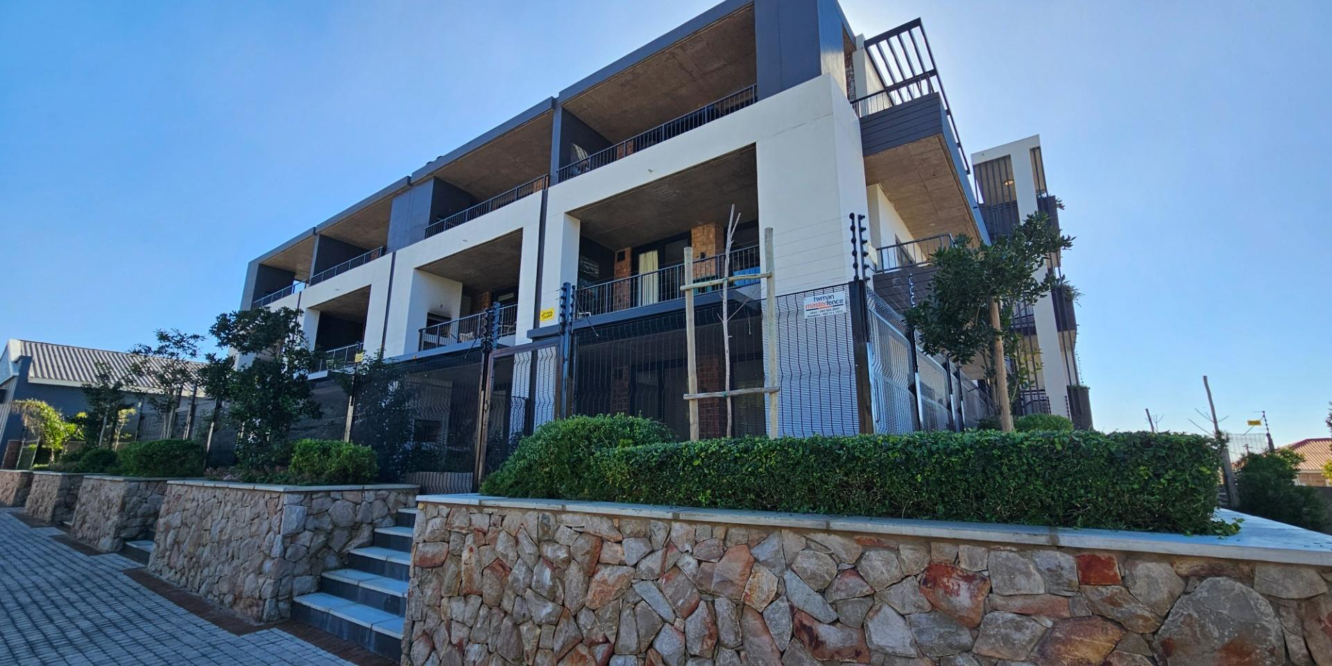 Image 2 of 6
