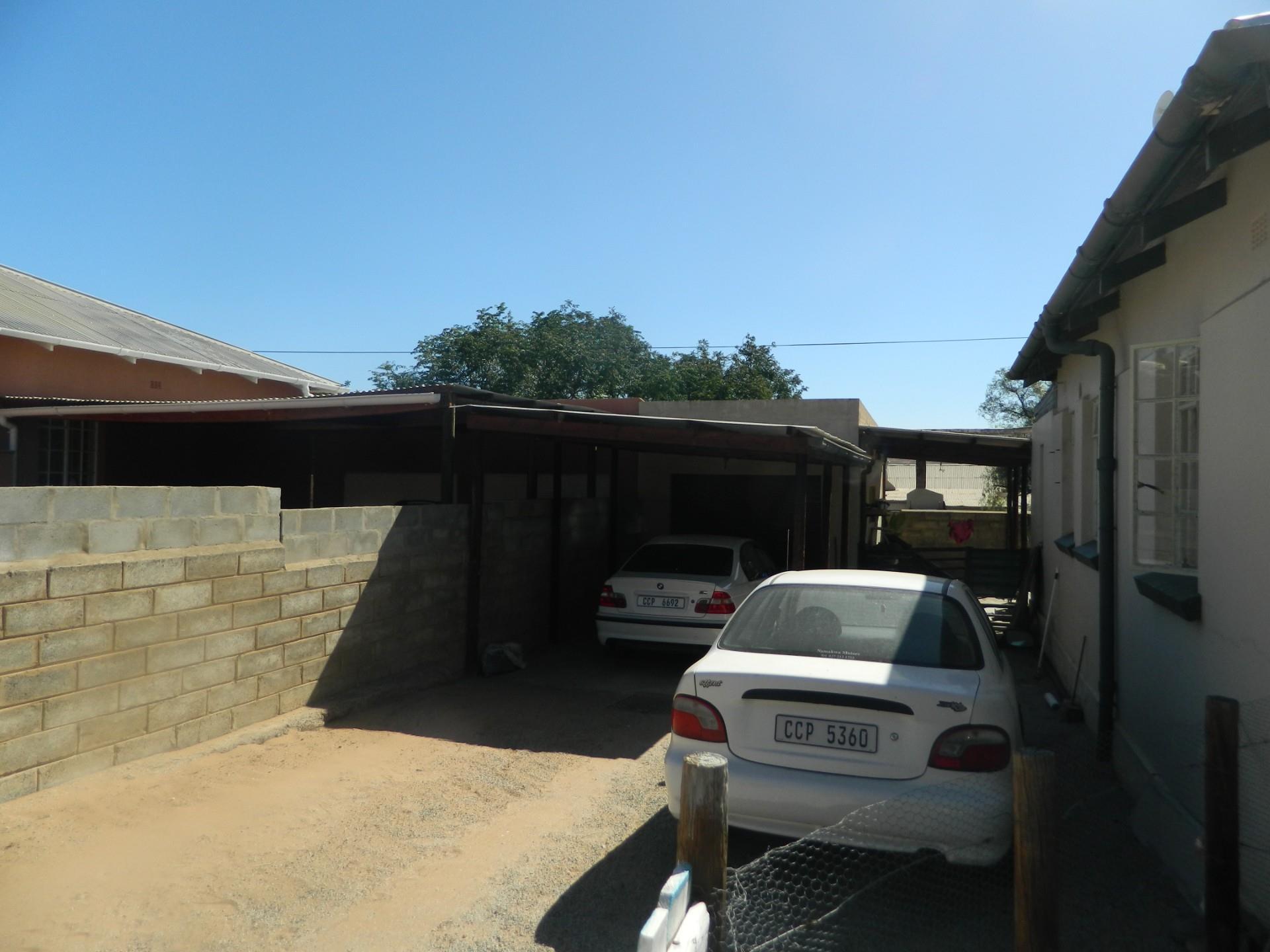 Image 3 of 6