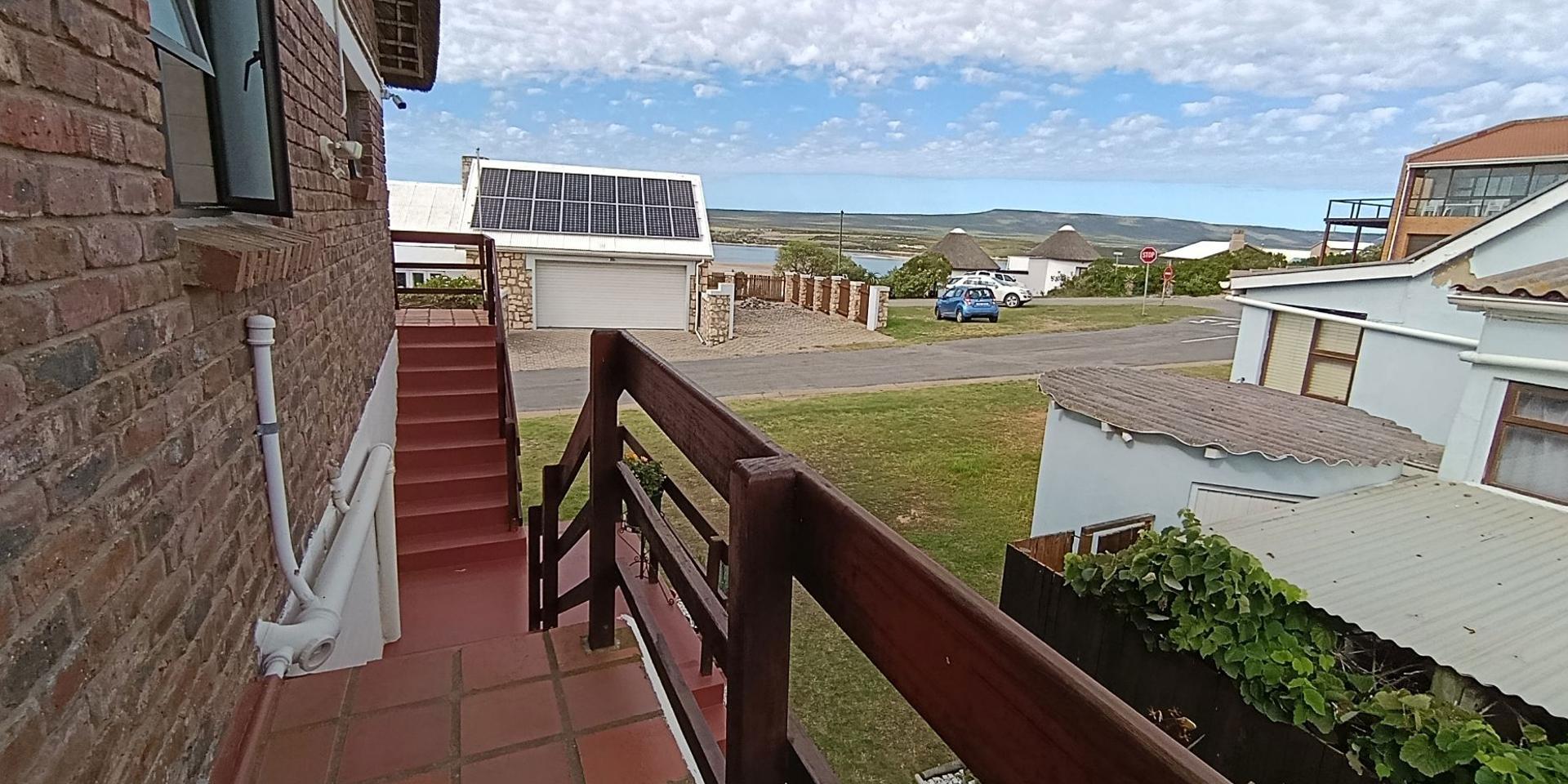 Image 4 of 6