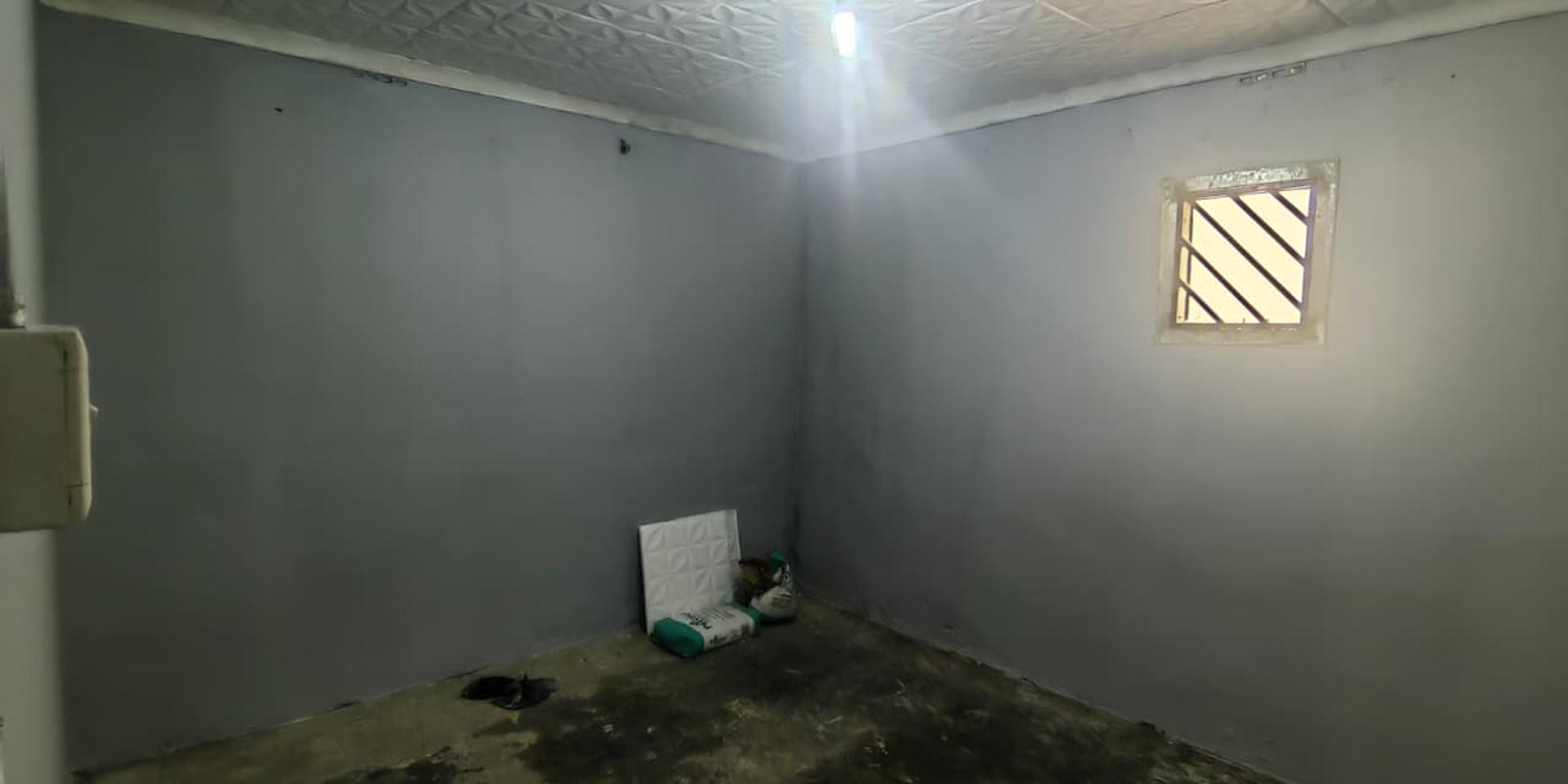 Image 5 of 6
