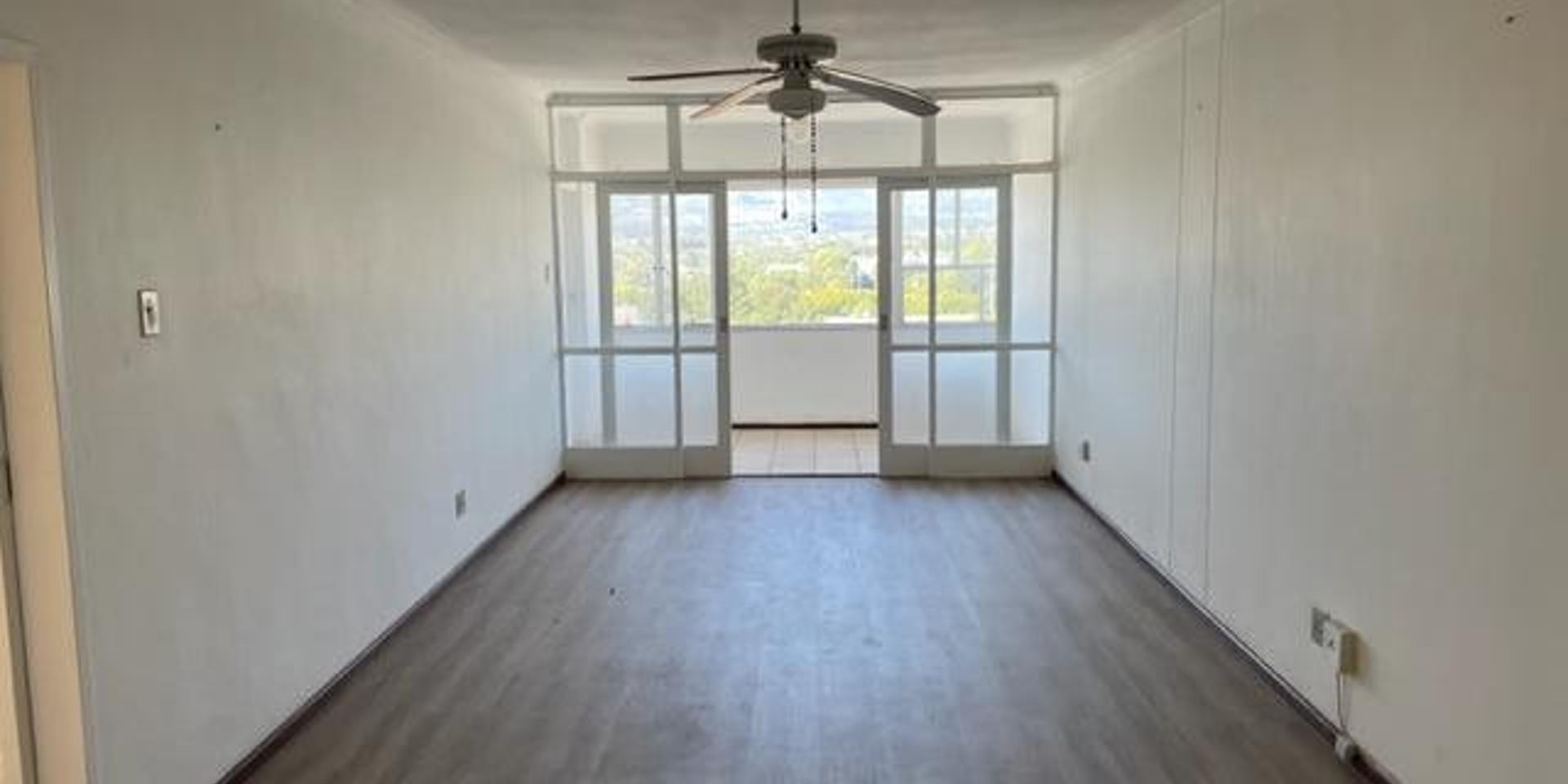 Image 2 of 6