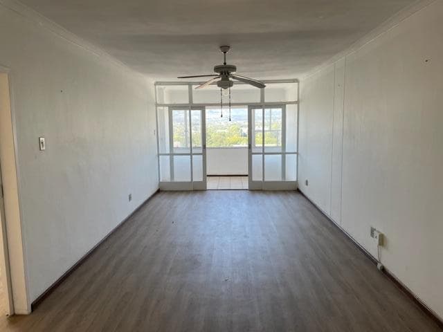Image 2 of 6