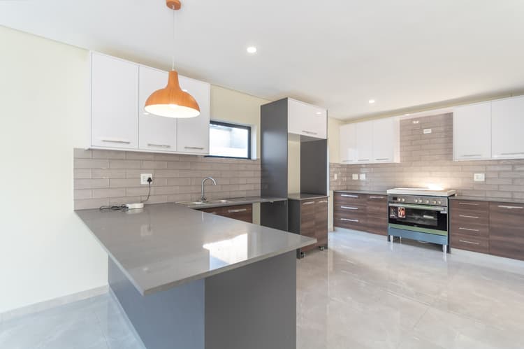 Main property image