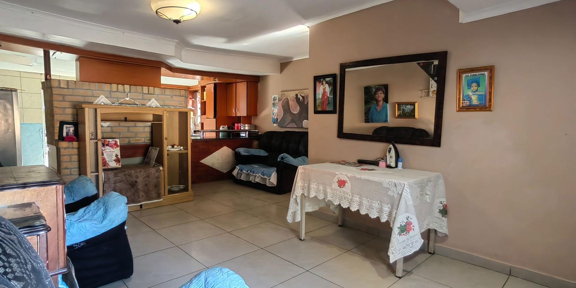 Image 5 of 6