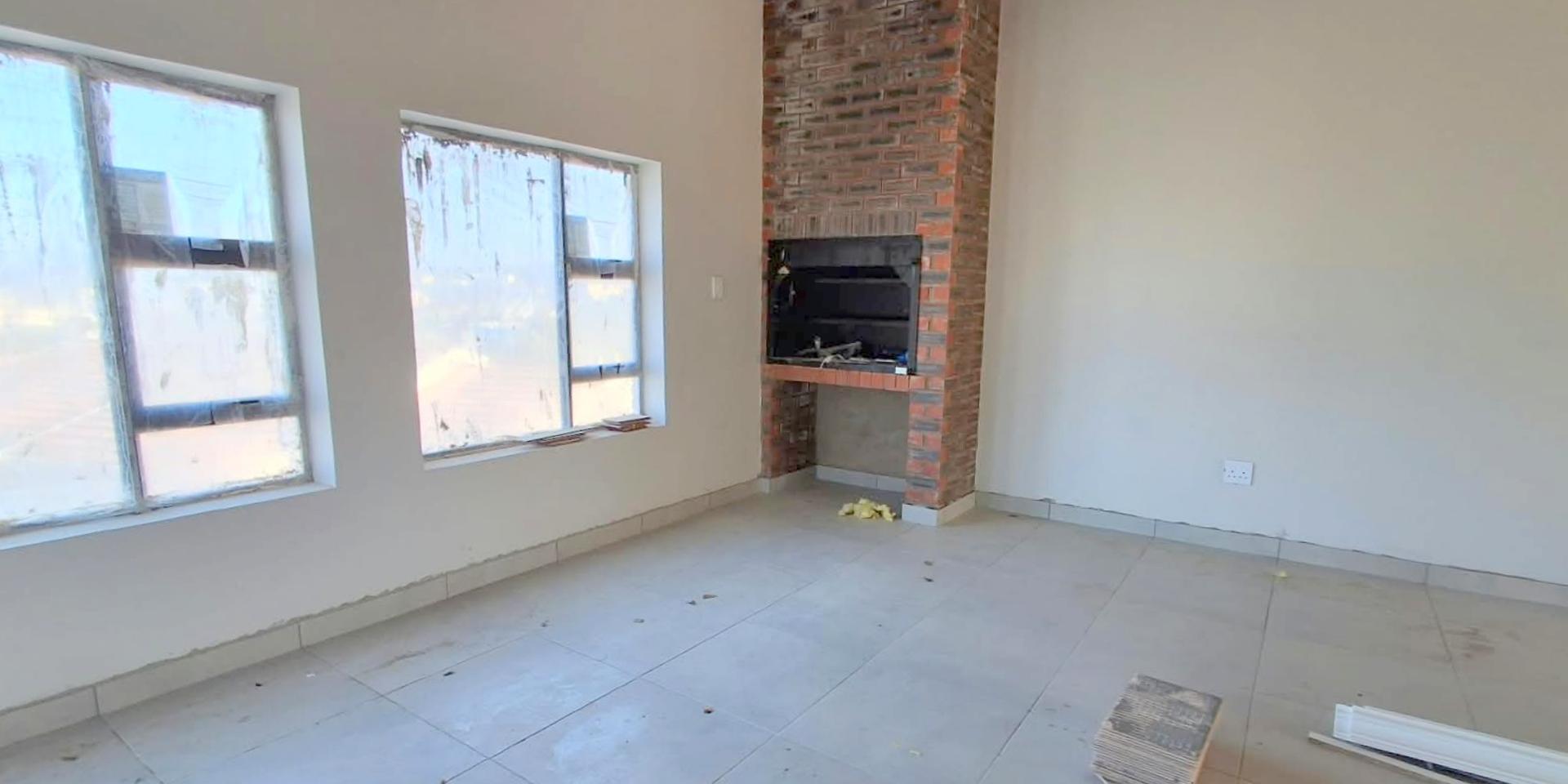Image 3 of 6