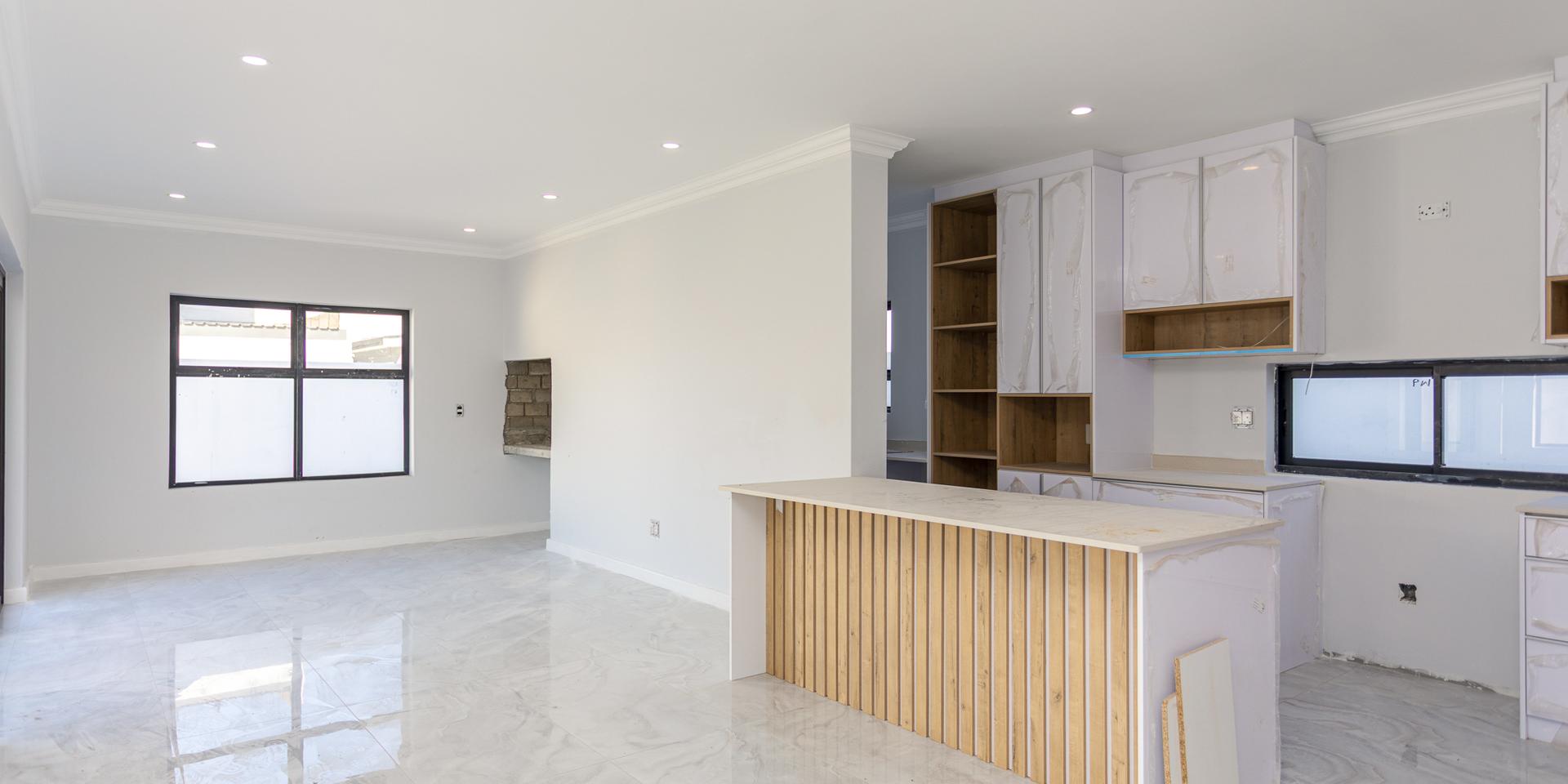 Image 2 of 6
