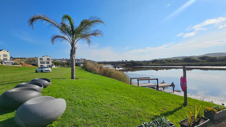 Main property image