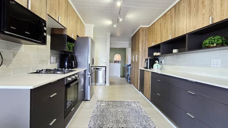 Main property image
