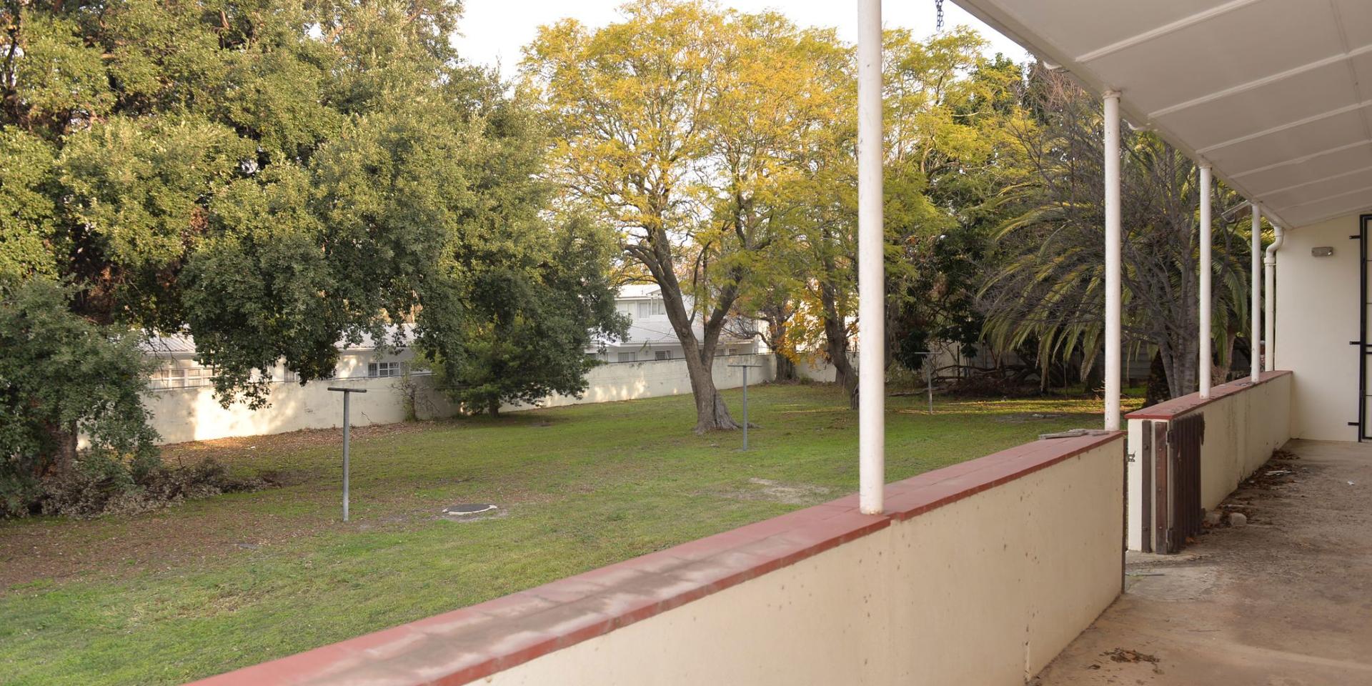 Image 5 of 6