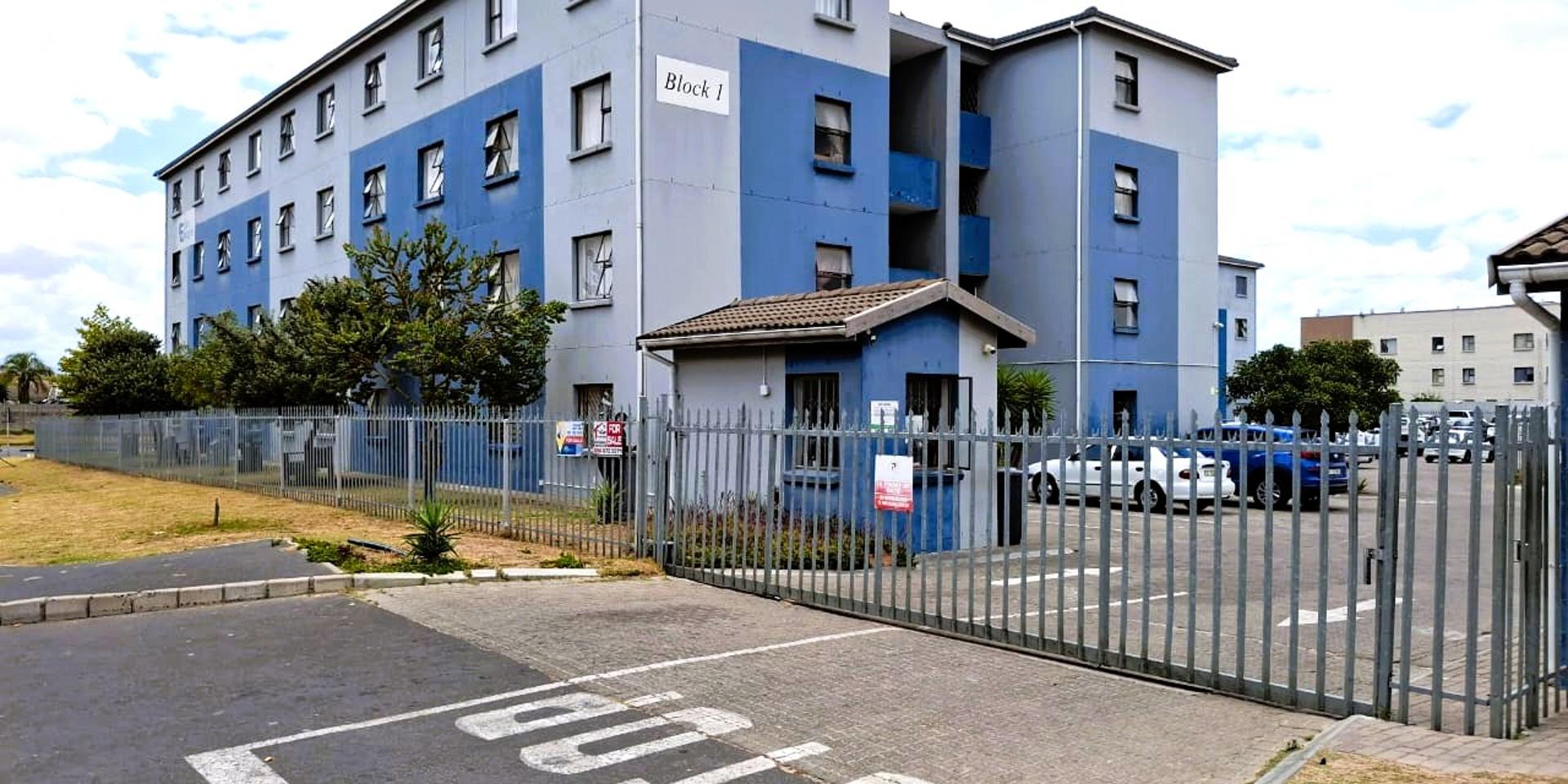 Image 2 of 6